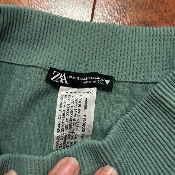 Zara ribbed tank and shorts set - Picture 3 of 4